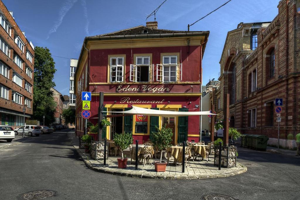 Buda Downtown Apartment Budapeste Exterior foto